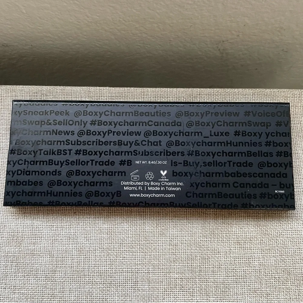 BOXYCHARM new hello